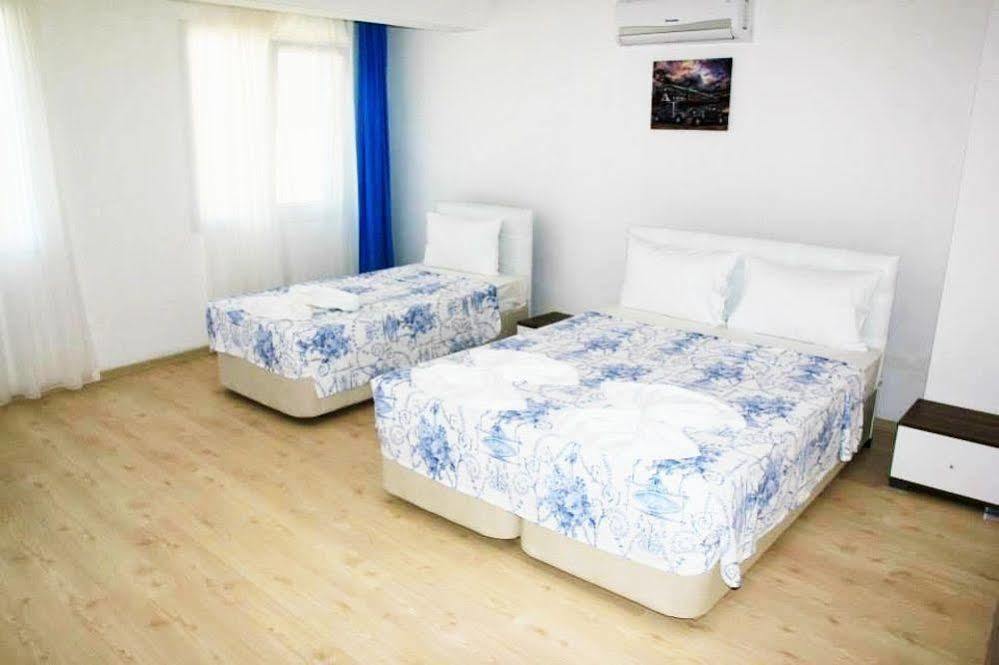 Mavi Butik Apart Çeşme Exterior foto