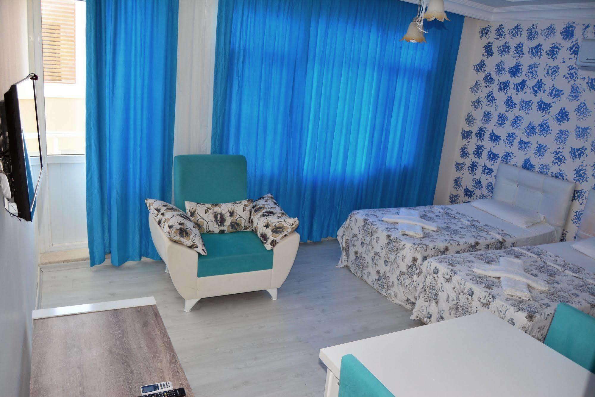 Mavi Butik Apart Çeşme Exterior foto