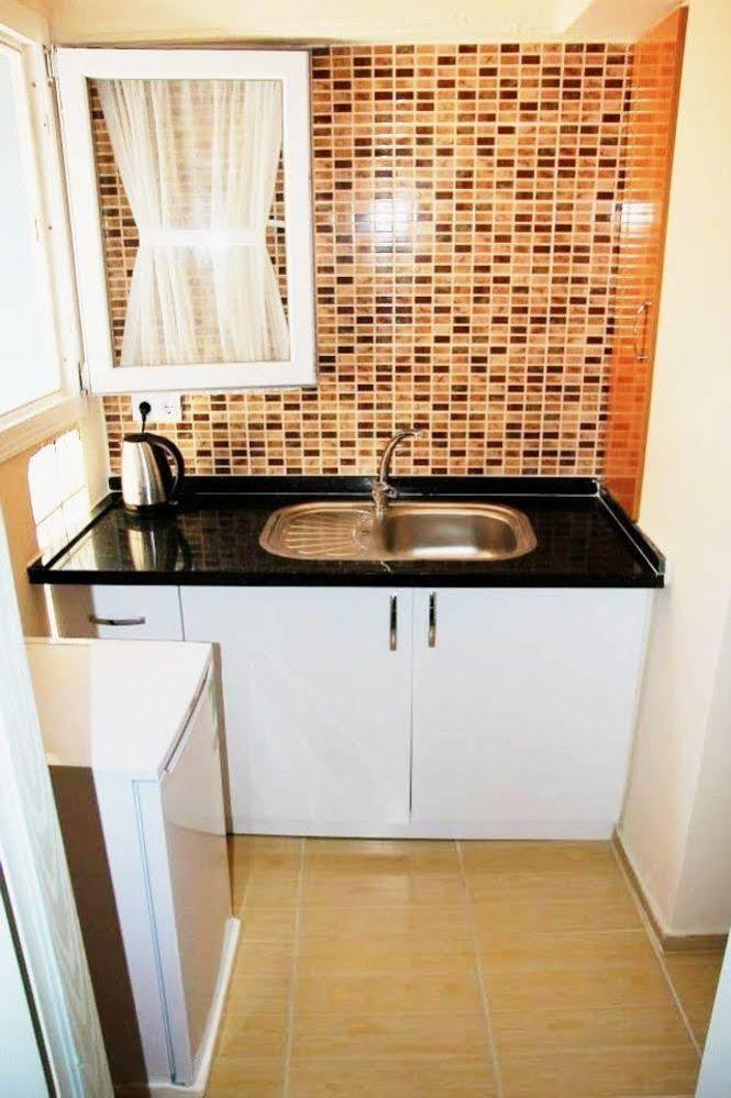 Mavi Butik Apart Çeşme Exterior foto
